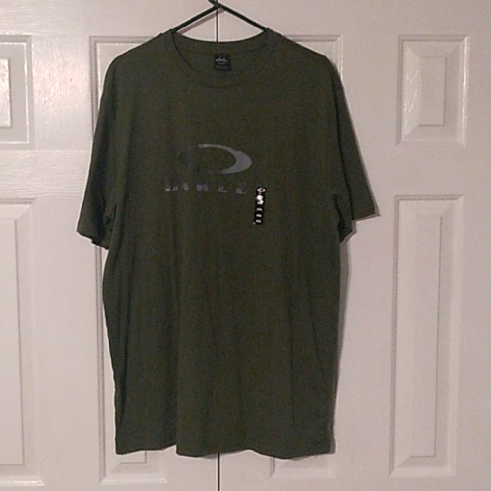 Oakley Men's NWT Graphic T-shirt Size XXL